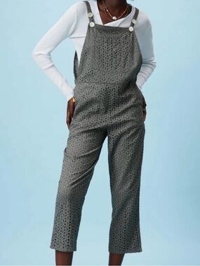 Zara Eyelet Overalls with Mother-of-Pearl Buttons xs